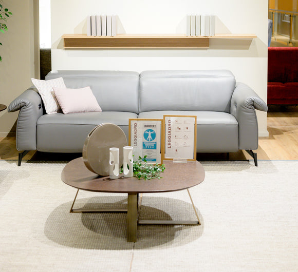 Natuzzi Editions C143 Leggiadro Sofa w/2 pwr. recliners